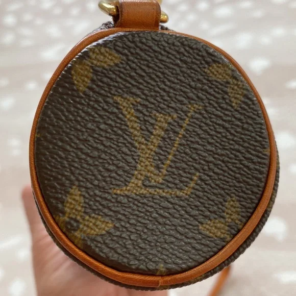 Louis Vuitton mini Papillon Pochette - Picture 4 of 13
